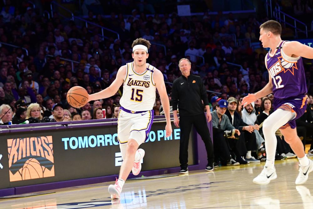 尔脱颖而出 尔脱颖而出