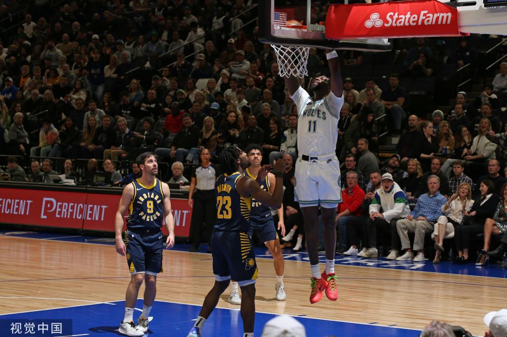 的发球和底 的发球和底